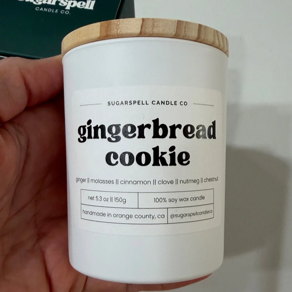 NWOT Sugarspell Gingerbread Cookie Scented Candle - White Jar with Wood Lid